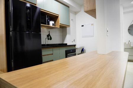 Cozinha de apartamento à venda com 1 quarto, 42m² em Centro, Campinas