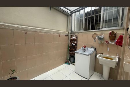 Apartamento à venda com 64m², 2 quartos e 1 vagaÁrea de Serviço