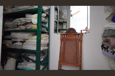 Casa à venda com 336m², 8 quartos e 5 vagasCloset quarto 2