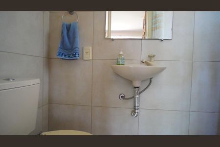 Casa à venda com 336m², 8 quartos e 5 vagasBanheiro edícula 