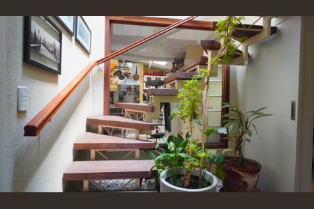 Casa à venda com 336m², 8 quartos e 5 vagasAcesso segundo piso 