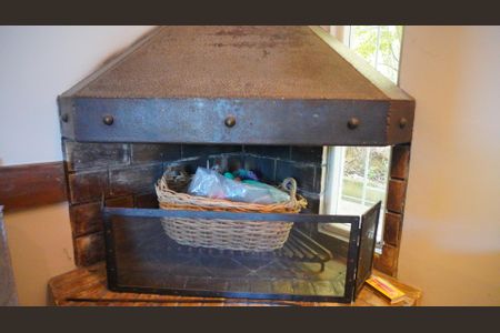 Casa à venda com 336m², 8 quartos e 5 vagasLareira