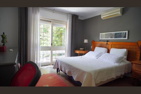 Casa à venda com 336m², 8 quartos e 5 vagasQuarto 6 suite 2