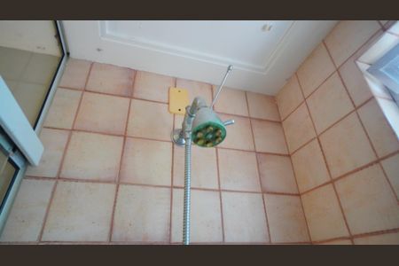 Casa à venda com 336m², 8 quartos e 5 vagasBanheiro suite 1