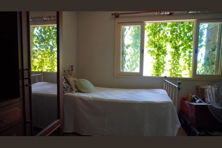 Casa à venda com 336m², 8 quartos e 5 vagasQuarto edícula 