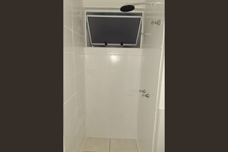 Apartamento para alugar com 47m², 2 quartos e 1 vaga Apartamento para alugar com 47m², 2 quartos e 1 vagaBanheiro