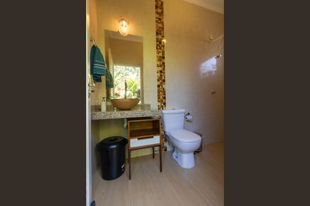 Casa à venda com 254m², 3 quartos e 2 vagasBanheiro externo