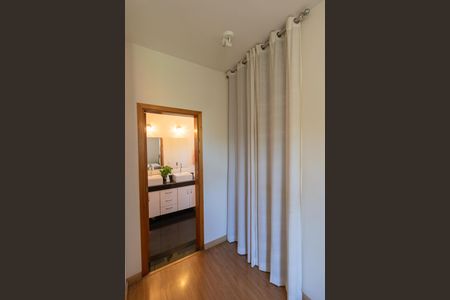 Casa à venda com 254m², 3 quartos e 2 vagasSuíte