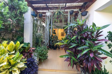 Casa à venda com 254m², 3 quartos e 2 vagasVaranda