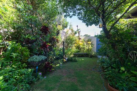 Casa à venda com 254m², 3 quartos e 2 vagasQuintal