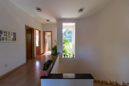 Casa à venda com 254m², 3 quartos e 2 vagasHall dos dormitórios
