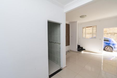 Sala de casa para alugar com 2 quartos, 55m² em Água Branca, Contagem