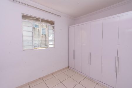 Quarto 1 de casa para alugar com 2 quartos, 55m² em Água Branca, Contagem