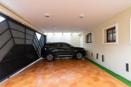Garagem de casa à venda com 4 quartos, 327m² em Planalto Paulista, São Paulo