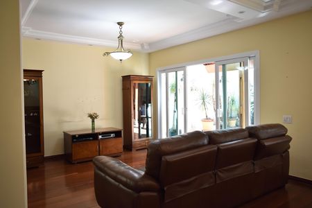 Sala de casa à venda com 4 quartos, 327m² em Planalto Paulista, São Paulo