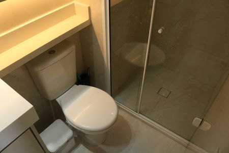 Banheiro de apartamento para alugar com 1 quarto, 25m² em Água Branca, São Paulo