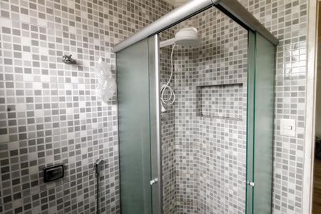 Banheiro de apartamento para alugar com 2 quartos, 62m² em Vila Santa Luzia, Taboão da Serra