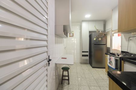 Apartamento à venda com 93m², 3 quartos e 2 vagas Apartamento à venda com 93m², 3 quartos e 2 vagasCozinha