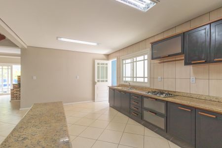 Casa de condomínio para alugar com 200m², 5 quartos e 4 vagasSala/Cozinha