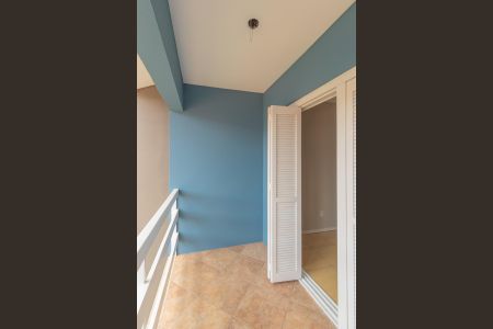 Casa de condomínio para alugar com 200m², 5 quartos e 4 vagasSacada do Quarto 2