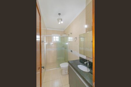 Casa de condomínio para alugar com 200m², 5 quartos e 4 vagasBanheiro Social-1