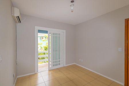 Casa de condomínio para alugar com 200m², 5 quartos e 4 vagasQuarto 4