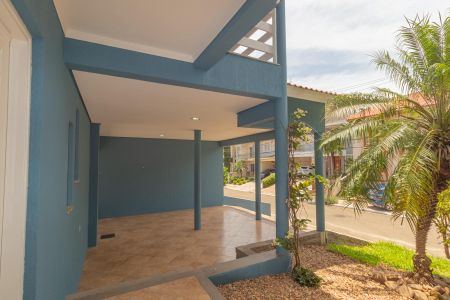 Casa de condomínio para alugar com 200m², 5 quartos e 4 vagasEntrada