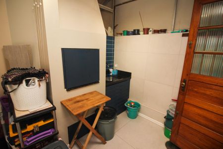 Casa de condomínio à venda com 129m², 3 quartos e 1 vagaGaragem