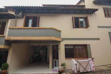 Casa de condomínio à venda com 129m², 3 quartos e 1 vagaFachada