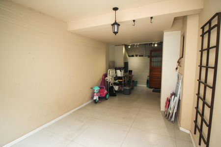 Casa de condomínio à venda com 129m², 3 quartos e 1 vagaGaragem