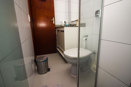 Casa de condomínio à venda com 129m², 3 quartos e 1 vagaBanheiro Social