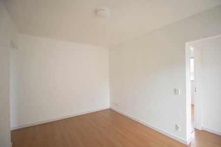 Sala de apartamento para alugar com 2 quartos, 60m² em Boaçu, São Gonçalo