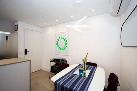 Apartamento à venda com 57m², 2 quartos e 1 vagaSala de jantar