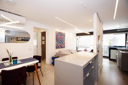 entrada de apartamento à venda com 2 quartos, 57m² em Pinheiros, São Paulo