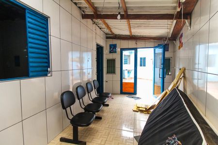 Casa para alugar com 140m², 2 quartos e 1 vaga Casa para alugar com 140m², 2 quartos e 1 vagaHall