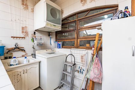 Casa à venda com 150m², 4 quartos e 1 vaga Casa à venda com 150m², 4 quartos e 1 vagaQuintal