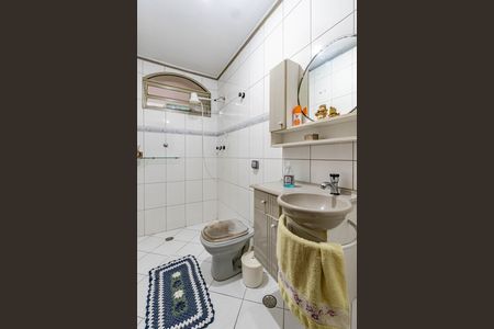 Banheiro de casa à venda com 4 quartos, 150m² em Parque Fongaro, São Paulo