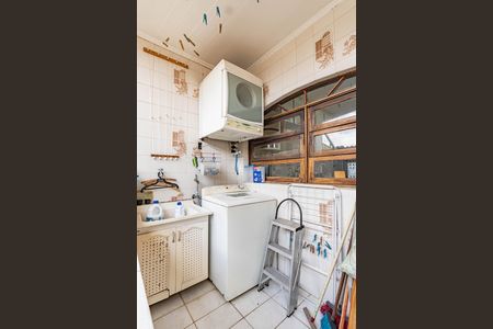 Casa à venda com 150m², 4 quartos e 1 vaga Casa à venda com 150m², 4 quartos e 1 vagaQuintal