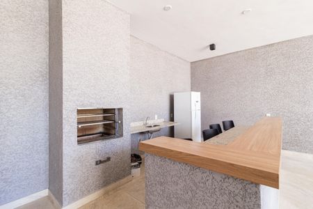 Apartamento para alugar com 45m², 2 quartos e 1 vaga Apartamento para alugar com 45m², 2 quartos e 1 vagaÁrea comum - Churrasqueira