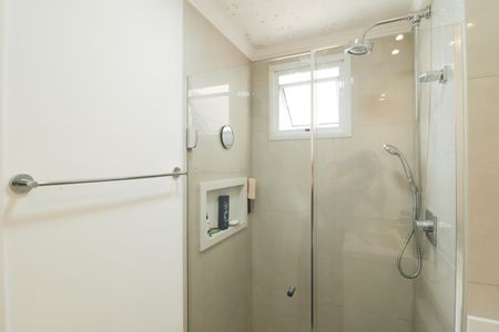 Apartamento à venda com 65m², 3 quartos e 1 vaga Apartamento à venda com 65m², 3 quartos e 1 vagaBanheiro da Suíte