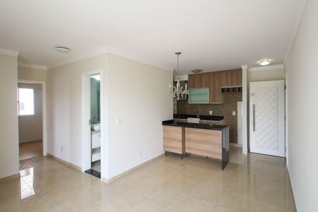 Sala de apartamento para alugar com 2 quartos, 64m² em Vila Santa Clara, São Paulo