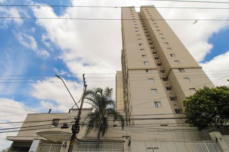 Apartamento para alugar com 64m², 2 quartos e 1 vagaFachada