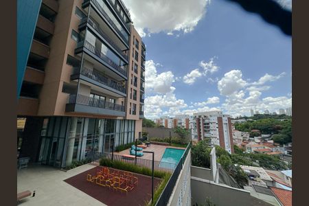 Apartamento à venda com 104m², 2 quartos e 2 vagasVaranda