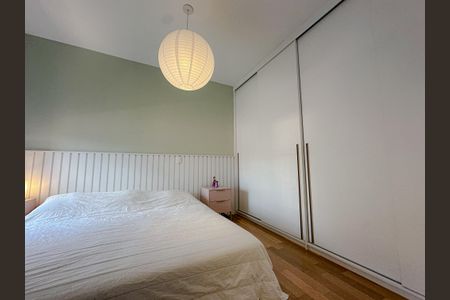 Apartamento à venda com 104m², 2 quartos e 2 vagasSuíte 2