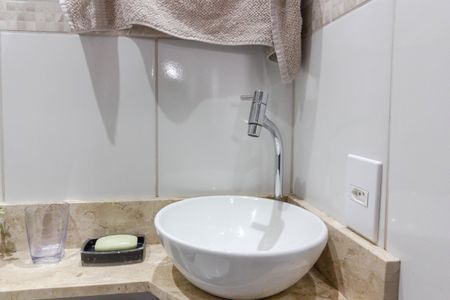 Apartamento à venda com 74m², 3 quartos e 1 vagaBanheiro 1