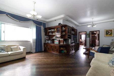 Casa à venda com 450m², 5 quartos e sem vaga Casa à venda com 450m², 5 quartos e sem vagaSala