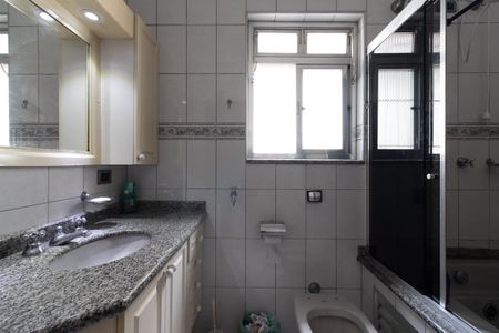 Casa à venda com 450m², 5 quartos e sem vaga Casa à venda com 450m², 5 quartos e sem vagaBanheiro da Suíte