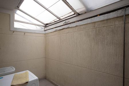 Casa para alugar com 65m², 2 quartos e 1 vagaÁrea de Serviço