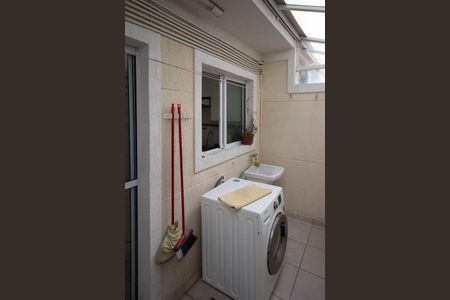 Casa para alugar com 65m², 2 quartos e 1 vagaÁrea de Serviço