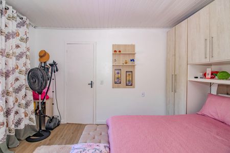 Casa à venda com 140m², 3 quartos e sem vagaQuarto - Casa Fundos